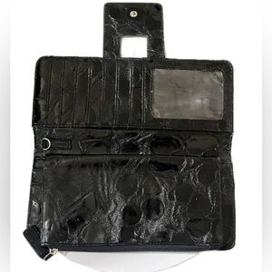 Kenneth Cole Reaction Patent Leather Wallet, Black